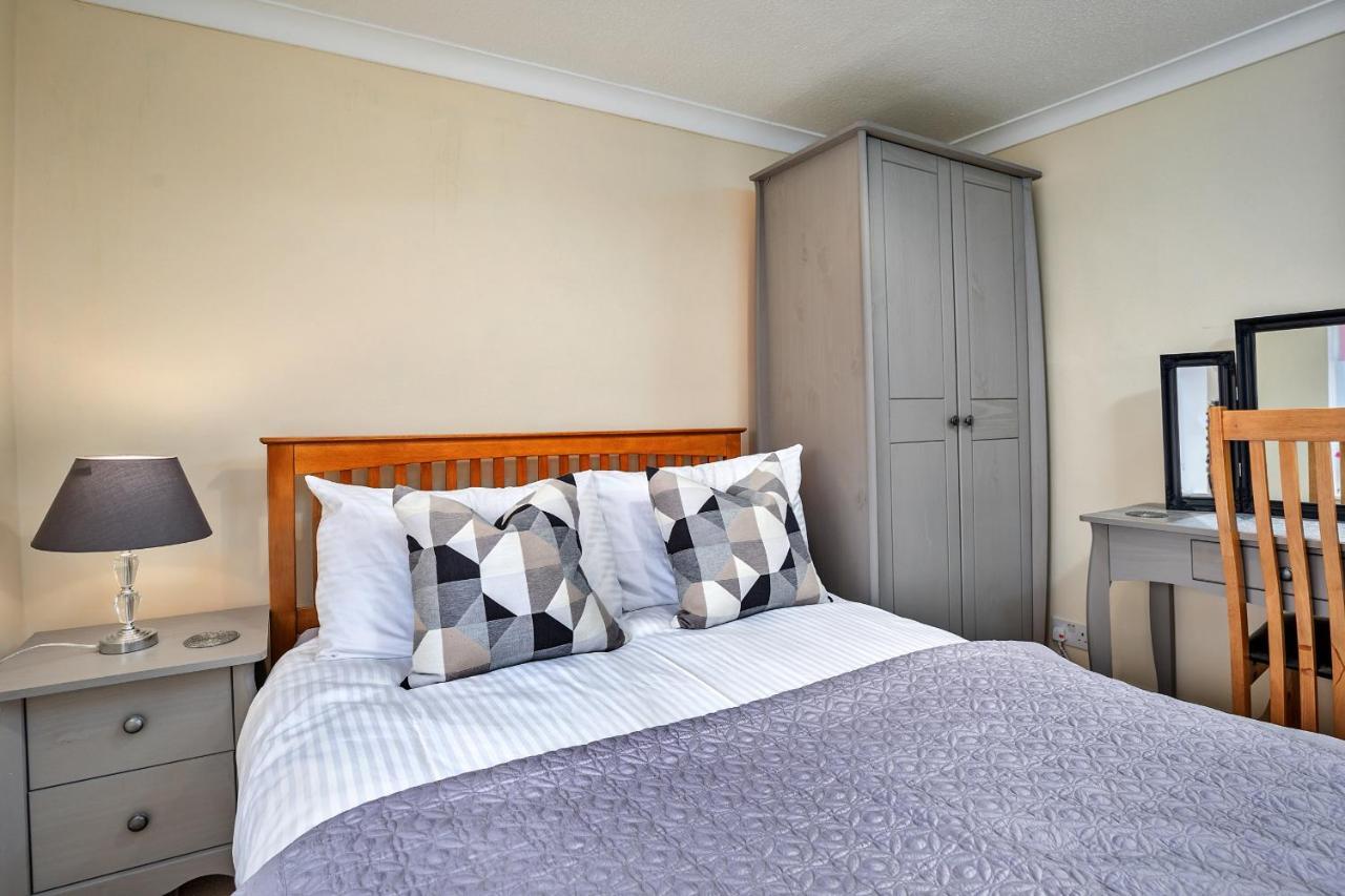 Finest Retreats - Cloggers Cottage Darley المظهر الخارجي الصورة